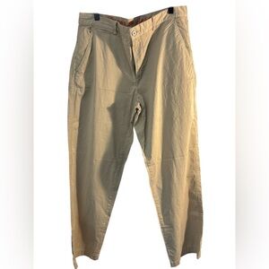 Tommy Bahama Chino Pants Men's 35x32 Beige Stretch Flat Front Casual Marlin Logo